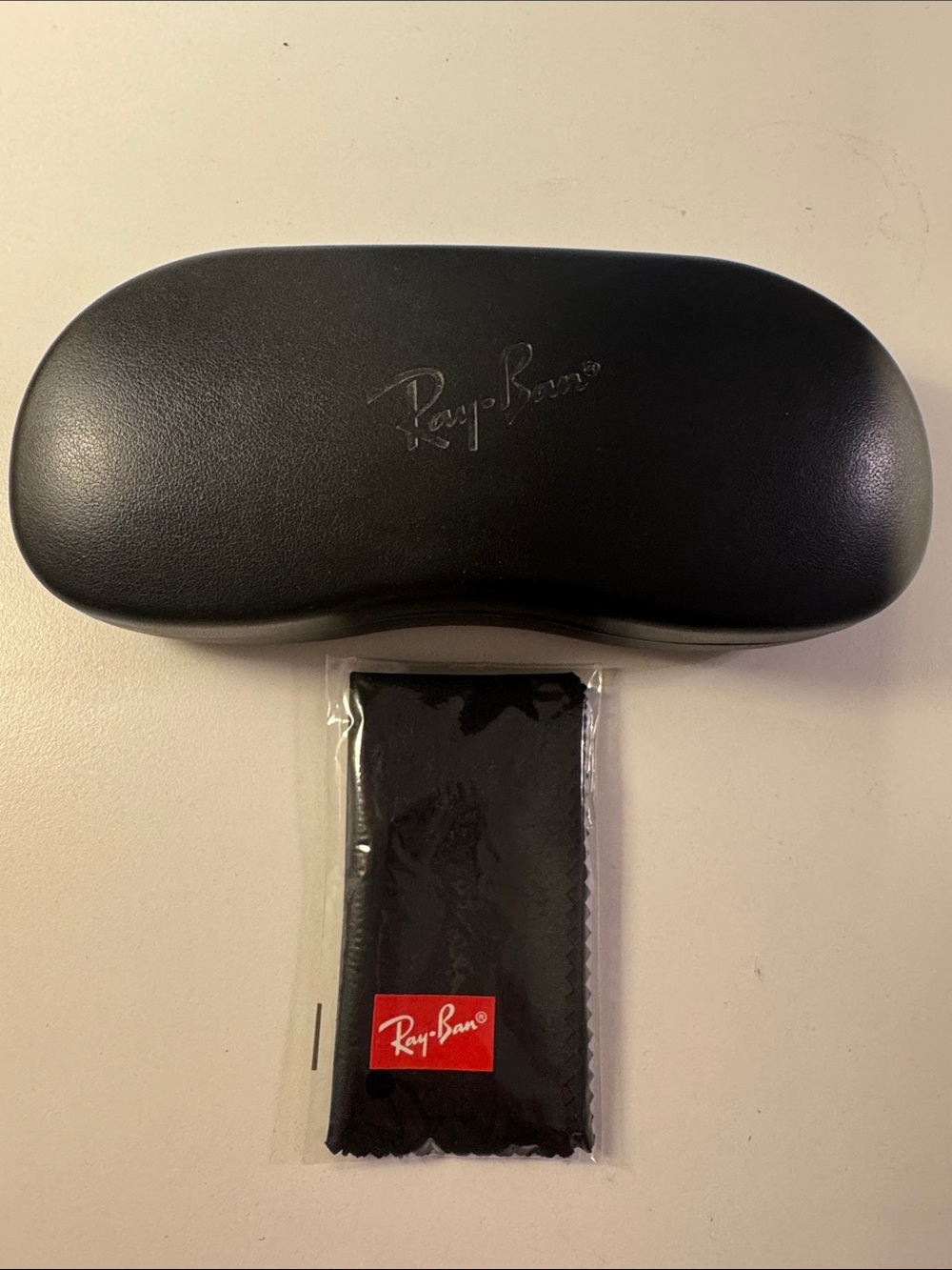 Ray-Ban Black Hard Sunglasses Case with Black Cleaning Cloth
